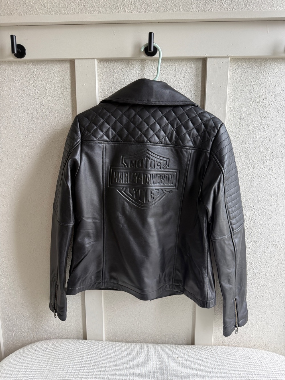 Harley-Davidson Black Quilted-Sleeve Leather Jacket - Picture 2 of 4